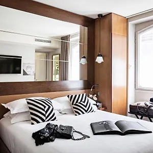 Hotel Elysées, An Ihg, Paris